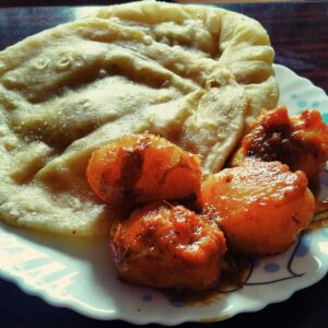 Radhaballavi(2 Pcs), Aloo Dum (Minimum Order Quantity=2) (8Hours Pre-order )