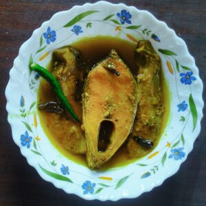 Ilish Machher Tel-Jhol(1 Pc){Minimum Order Quantity=4}{12 Hours Pre-order}{Price is subject to market rates}
